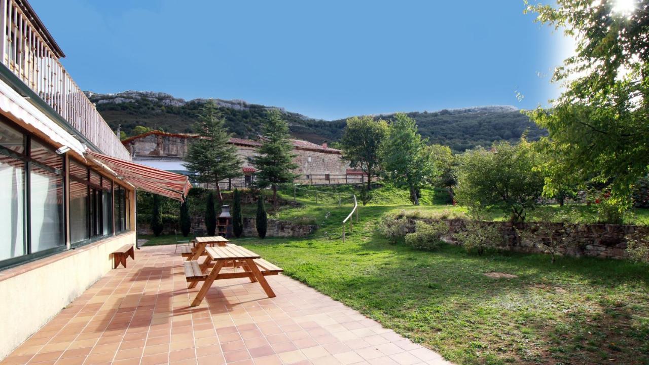 La Romanika De Fellini San Martin de Elines ภายนอก รูปภาพ