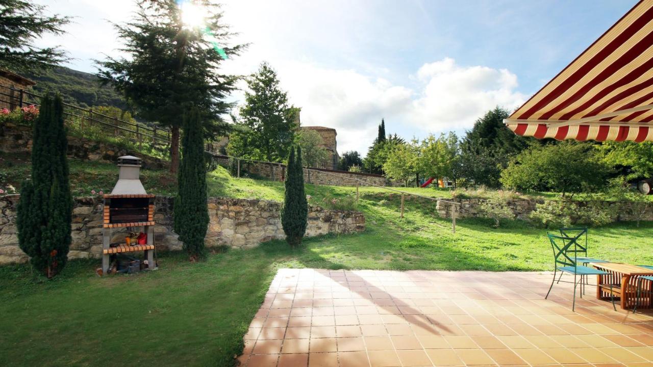 La Romanika De Fellini San Martin de Elines ภายนอก รูปภาพ